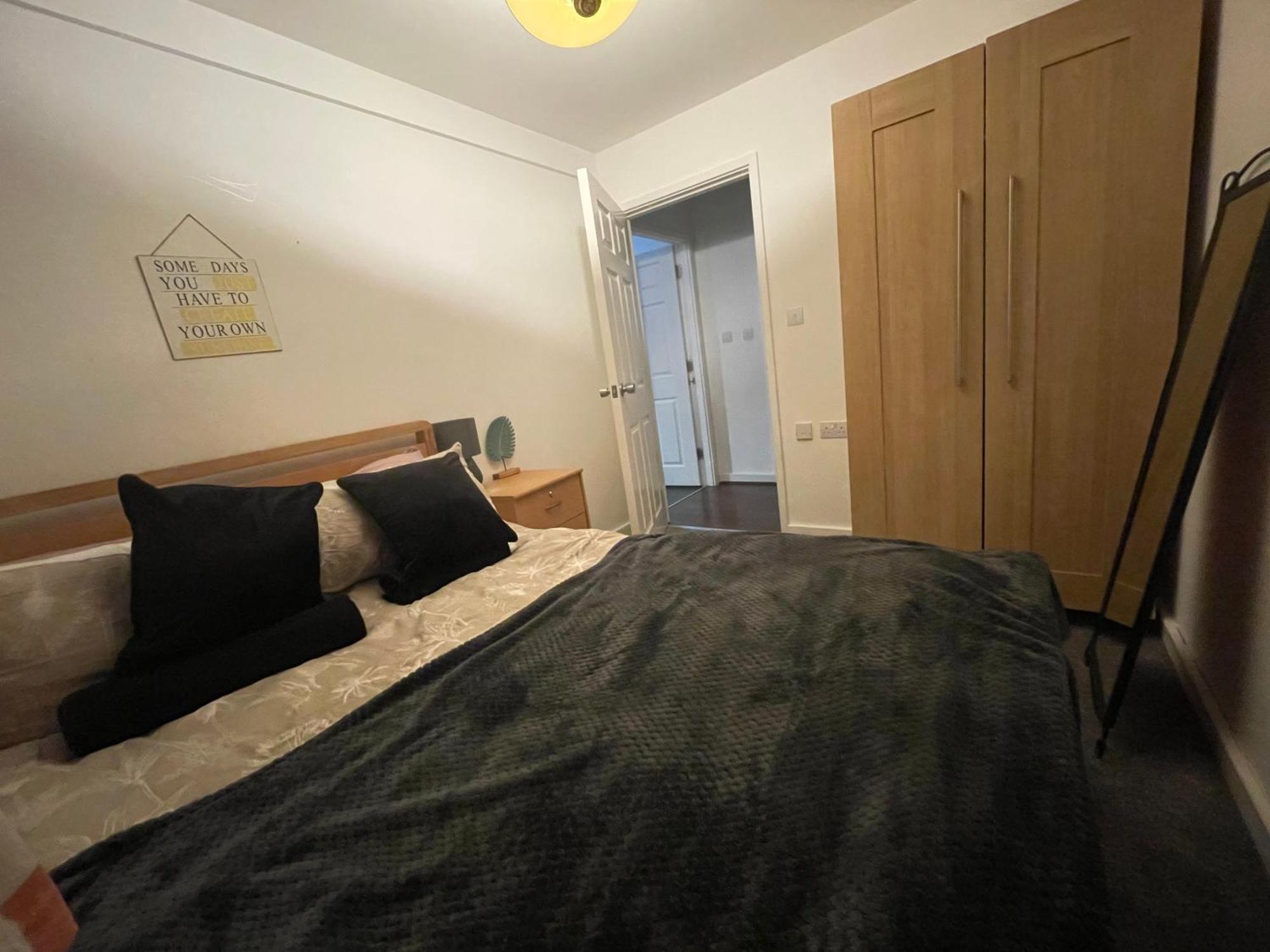 Business & Leisure City Centre 2 Bed En-Suite Apartment With Free Parking And Netflix Coventry Buitenkant foto
